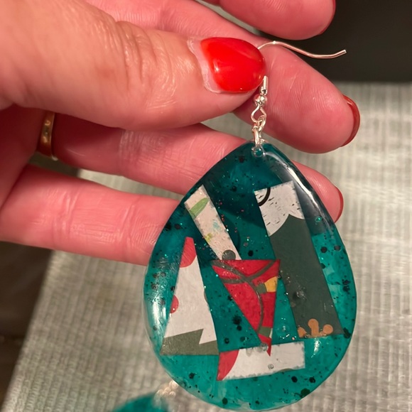 XMAS Festive Handmade Large Holiday Earrings Green Teardrop - Picture 5 of 10